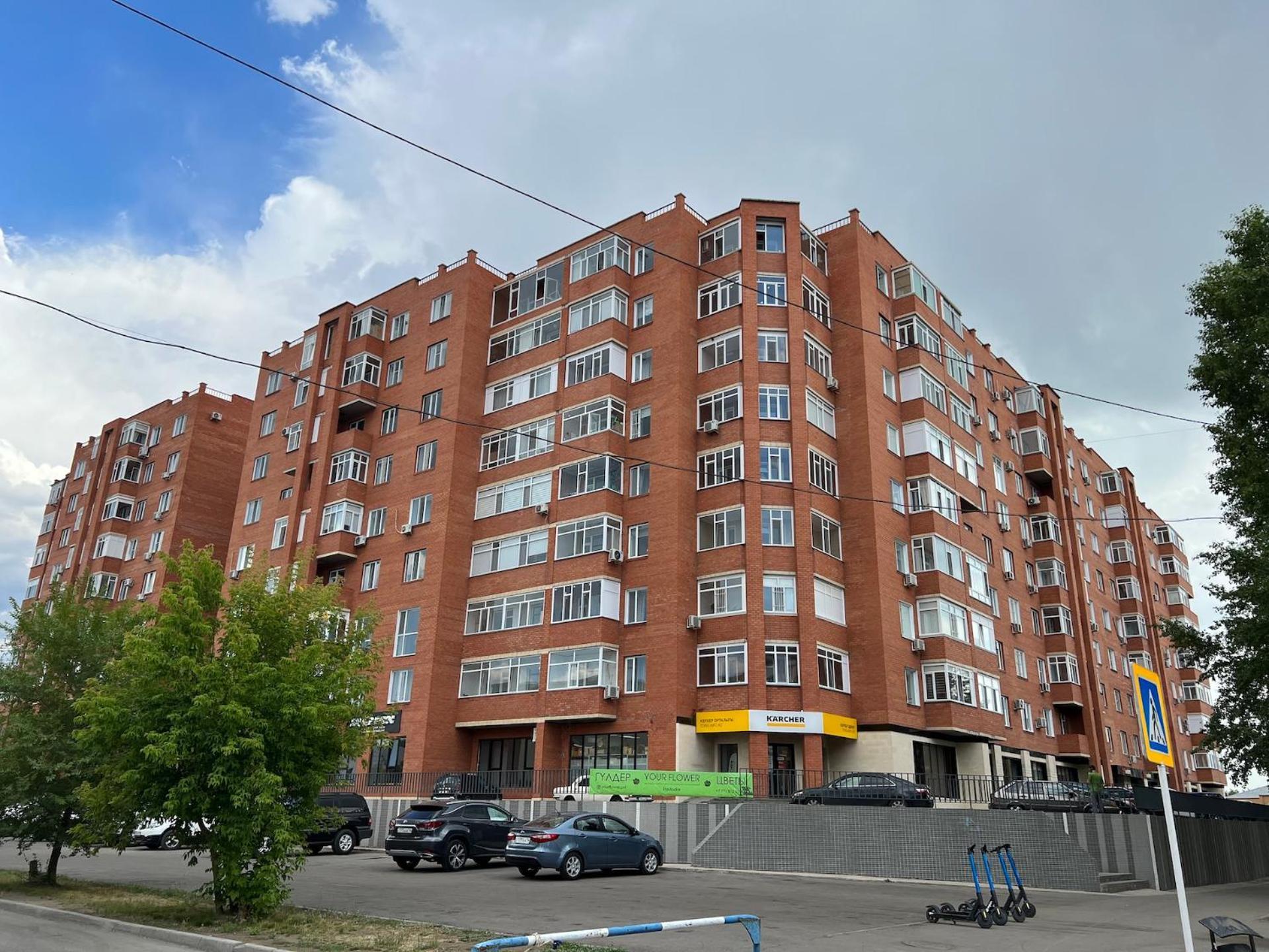 Uutnaya Quartira V Novom Dome Apartman Pavlodar Kültér fotó